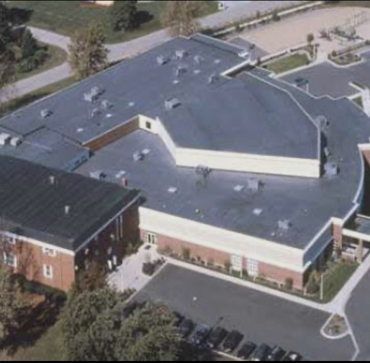 Completed commercial warehouse flat roofing